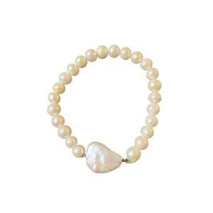 Real Baroque White Pearl Elasticated Stretch Bracelet Vintage